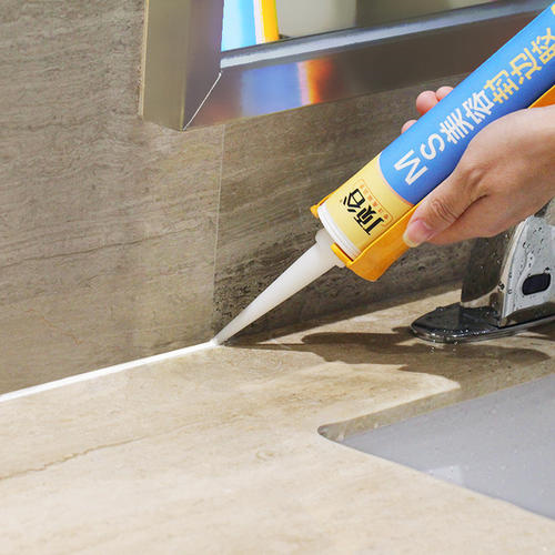 玻璃膠多久能凝固？各類玻璃膠干透時間及影響因素解析